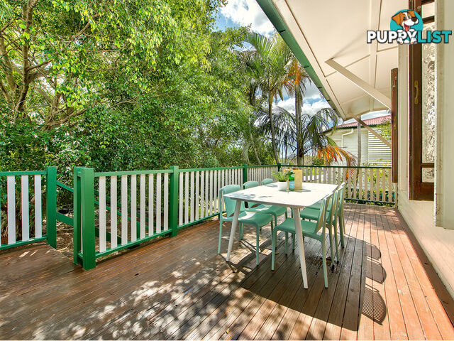 8 Kedron Street KEDRON QLD 4031