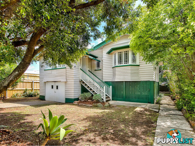 8 Kedron Street KEDRON QLD 4031