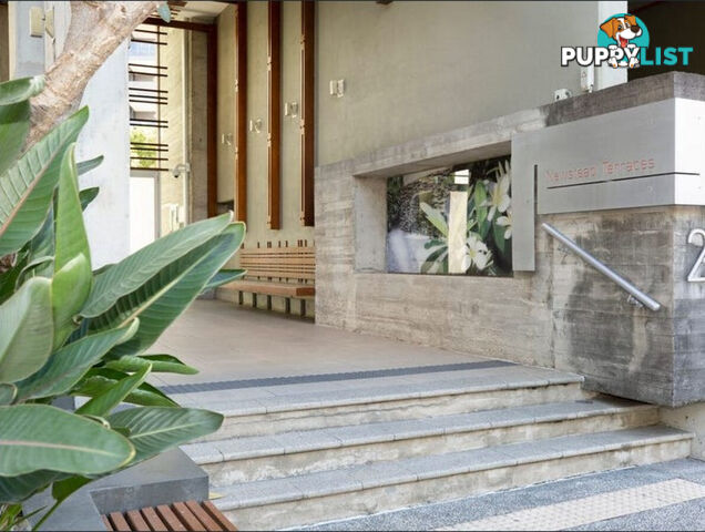 2/20 Newstead Terrace NEWSTEAD QLD 4006