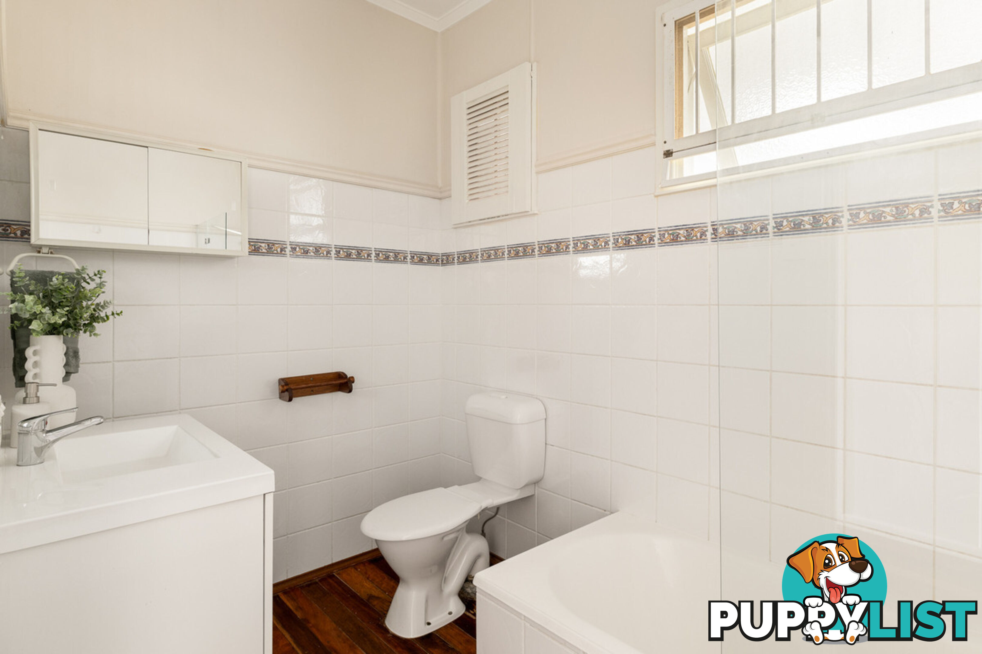 33 Gatwick Street STAFFORD HEIGHTS qld 4053