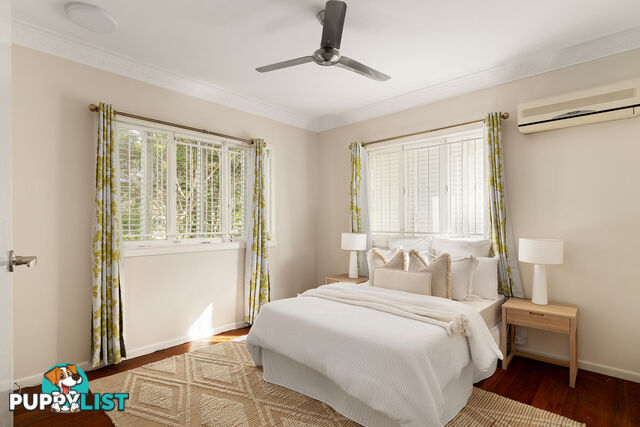 33 Gatwick Street STAFFORD HEIGHTS qld 4053