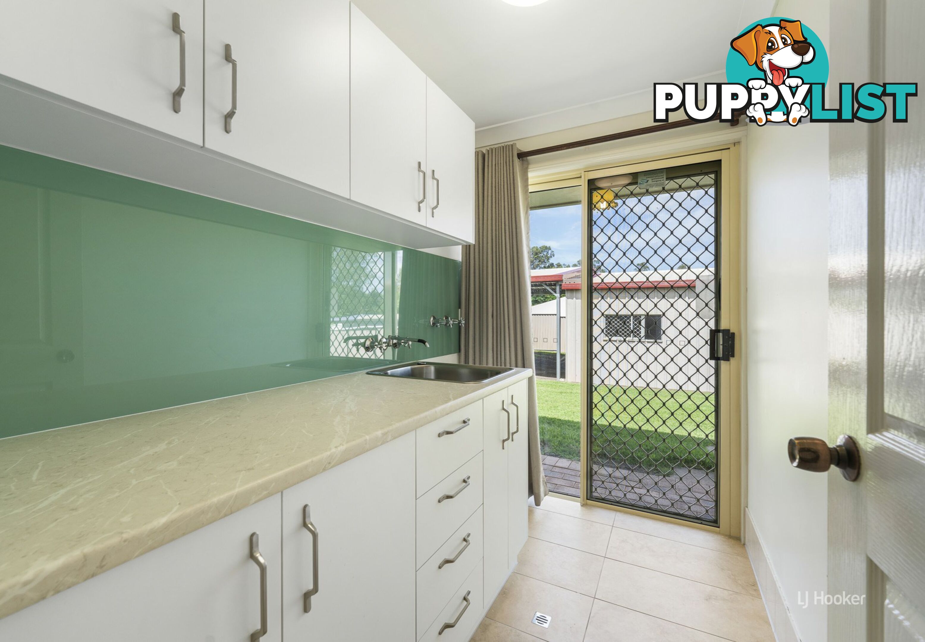 65 Carralluma Crescent FERNVALE QLD 4306