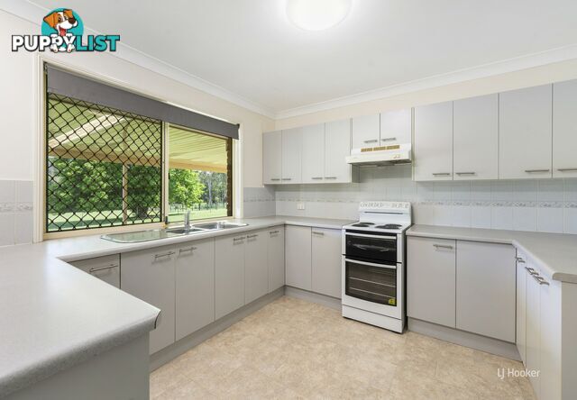 65 Carralluma Crescent FERNVALE QLD 4306