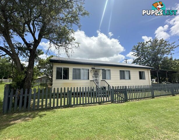 1A Pryde Street ESK QLD 4312