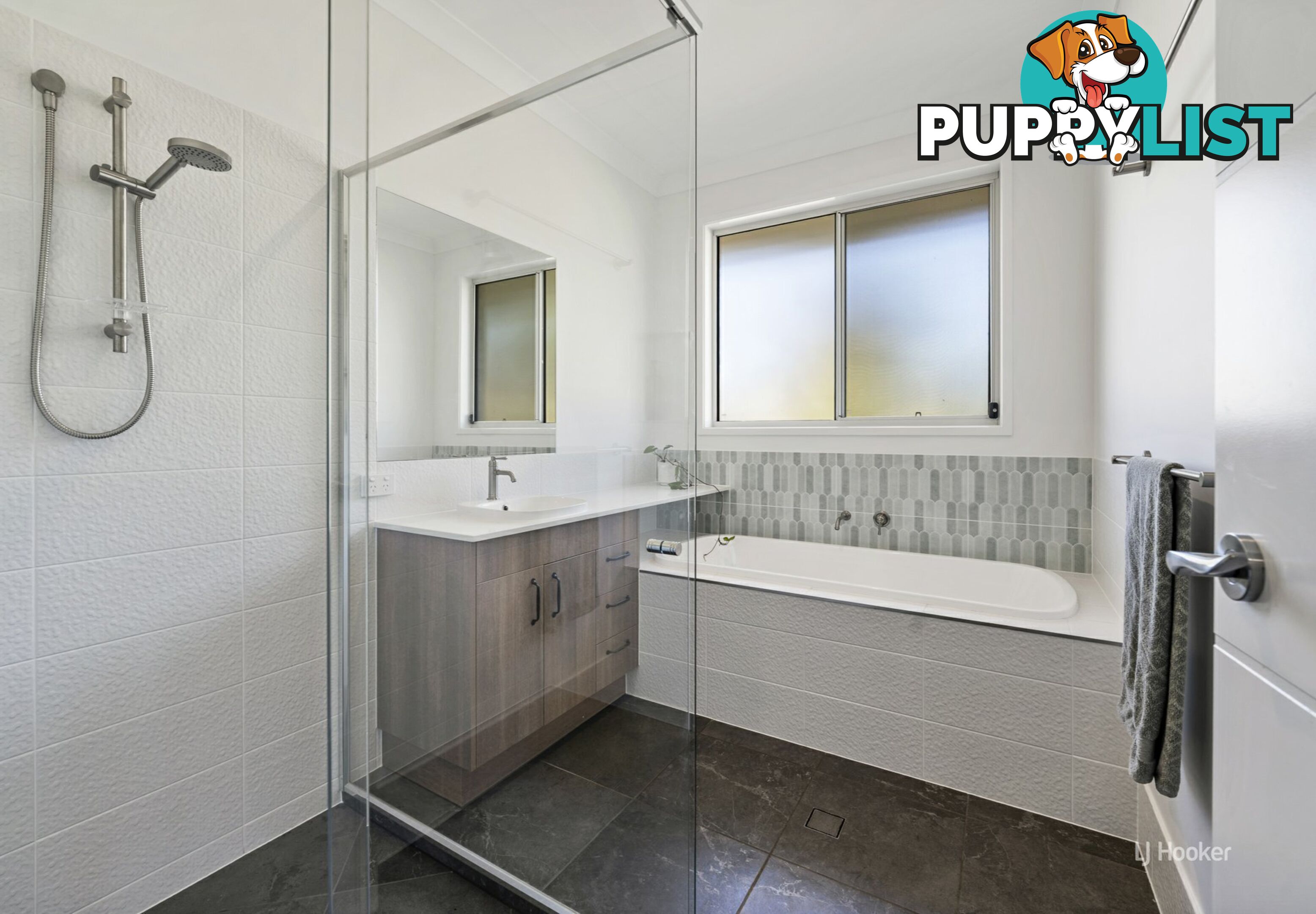 15 Peile Street TOOGOOLAWAH QLD 4313