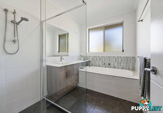 15 Peile Street TOOGOOLAWAH QLD 4313