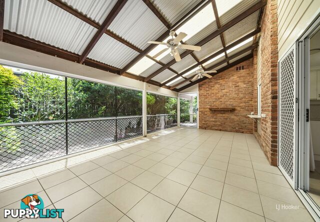 19 Russell Street ESK QLD 4312