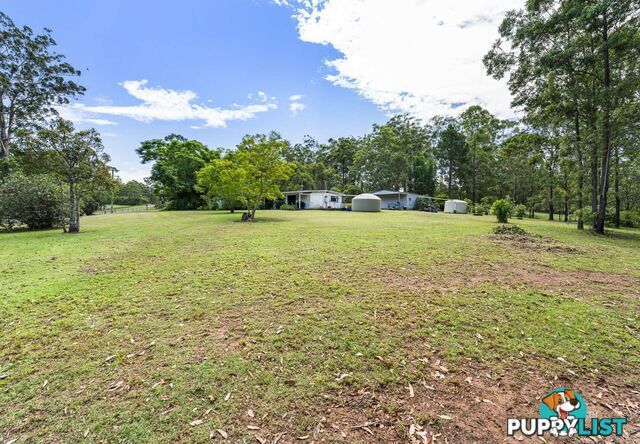 8 Martin Crescent BENARKIN NORTH QLD 4314