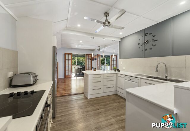 24 George Street SOMERSET DAM QLD 4312