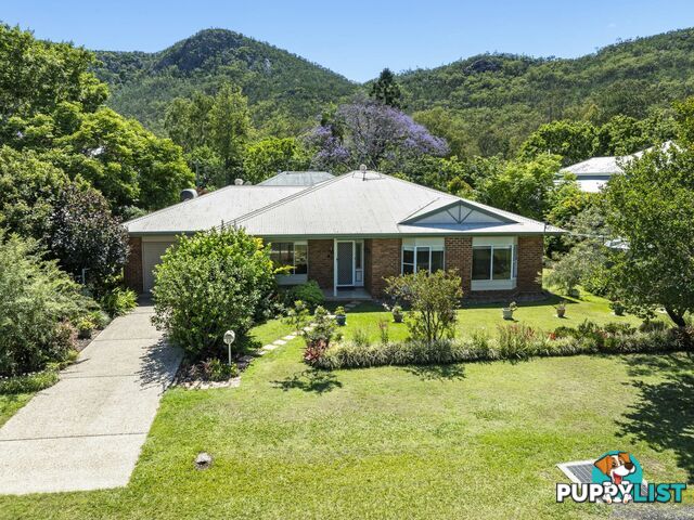 19 Russell Street ESK QLD 4312