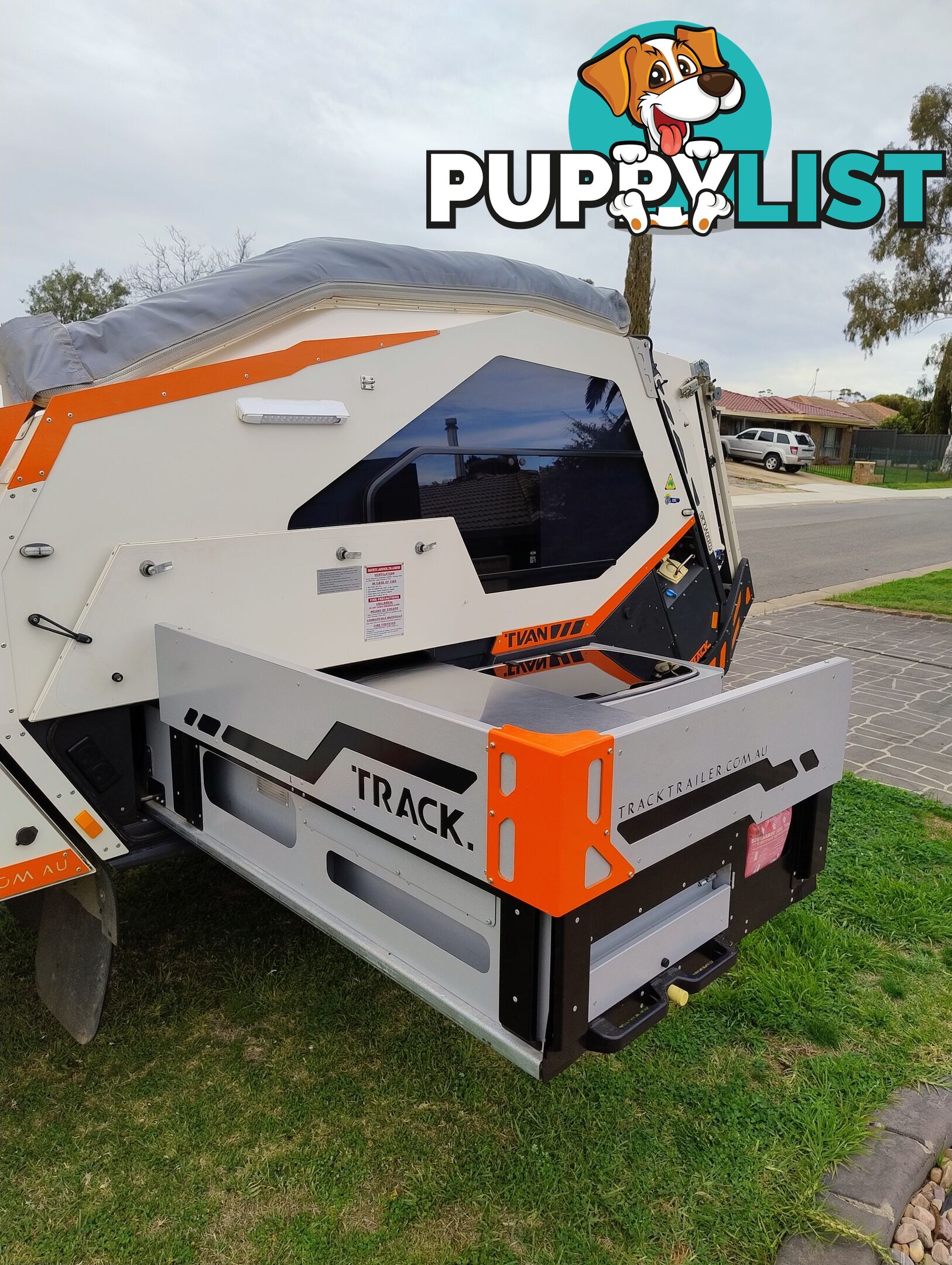 2017 Track Trailer Tvan
