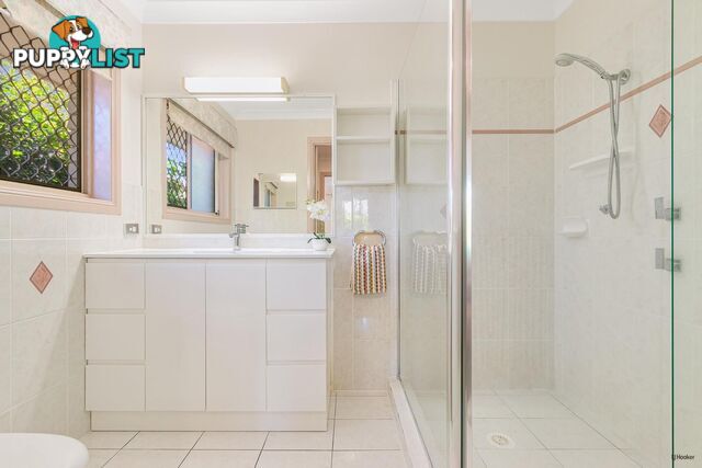 7 Wanda Court BANORA POINT NSW 2486