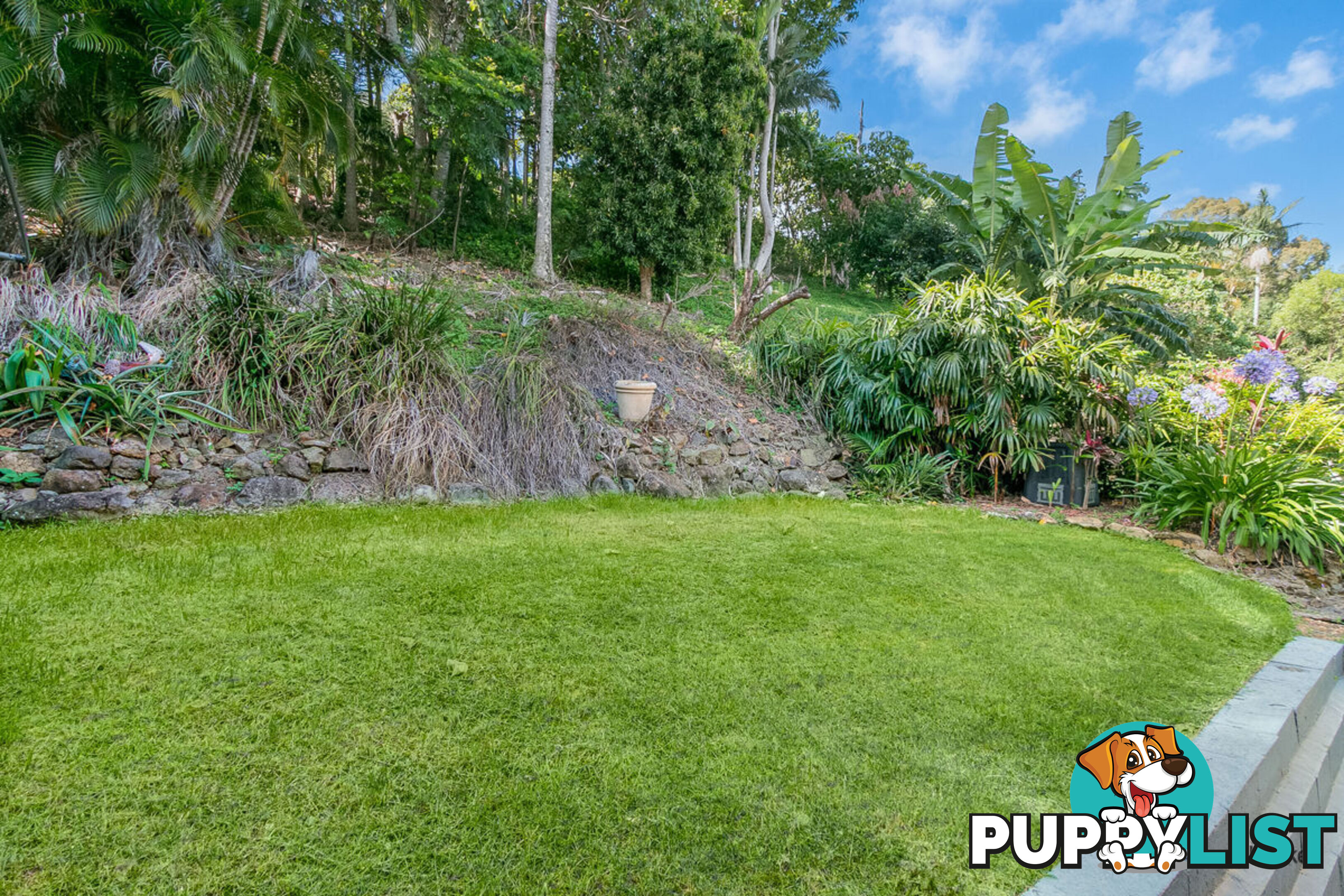 2/57 Bimbadeen Avenue BANORA POINT NSW 2486