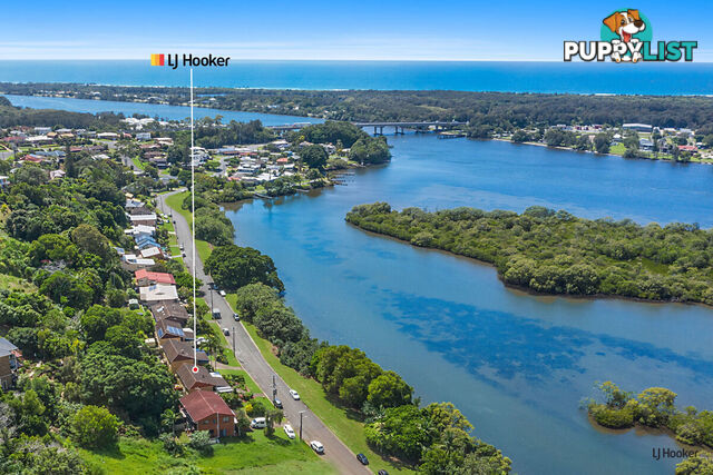 2/57 Bimbadeen Avenue BANORA POINT NSW 2486