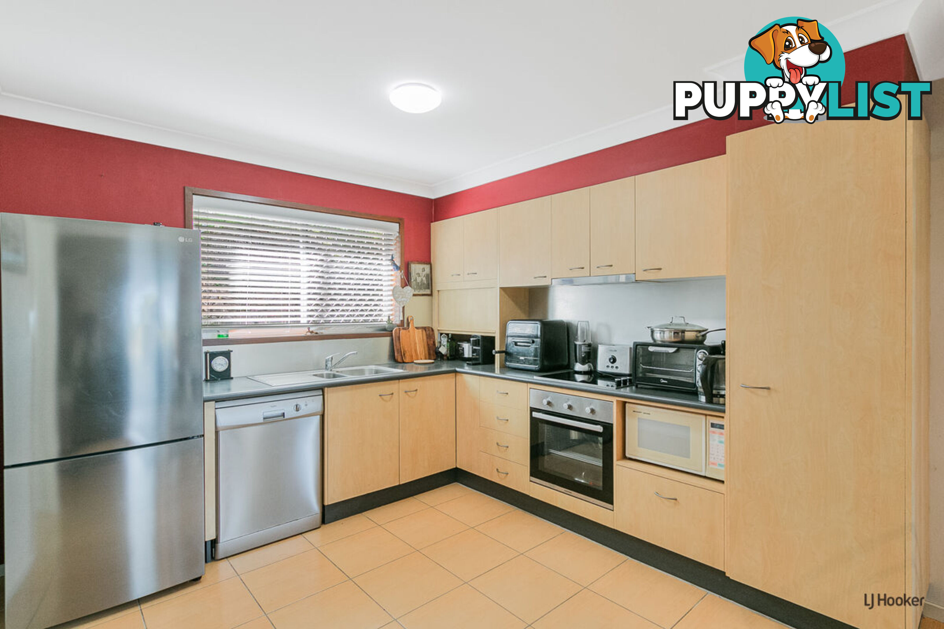 2/57 Bimbadeen Avenue BANORA POINT NSW 2486