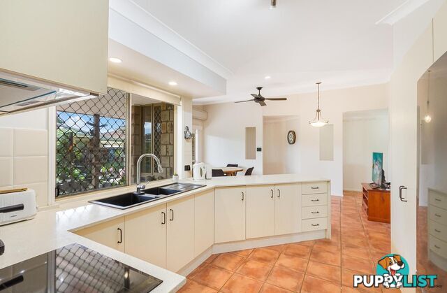 7 Oatlands Place BANORA POINT NSW 2486