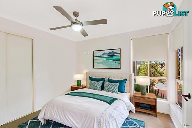 7 Oatlands Place BANORA POINT NSW 2486