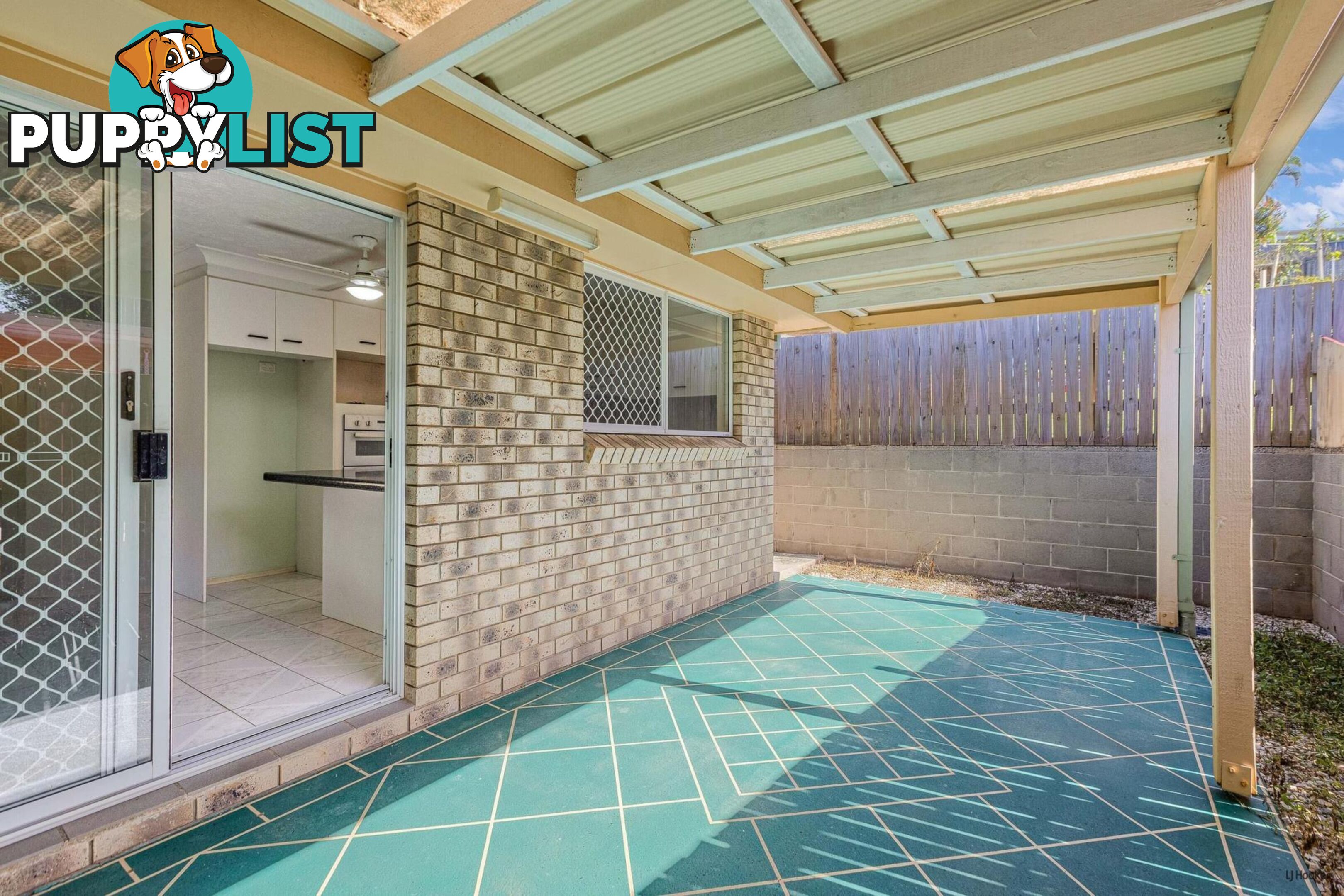 1/8 Galway Court BANORA POINT NSW 2486