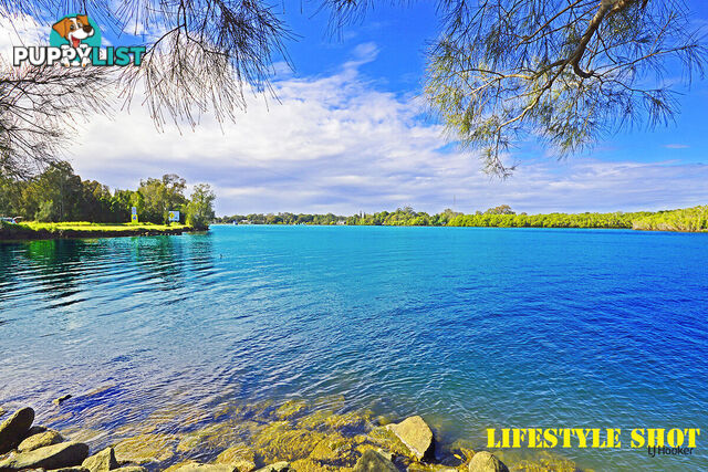 1/8 Galway Court BANORA POINT NSW 2486