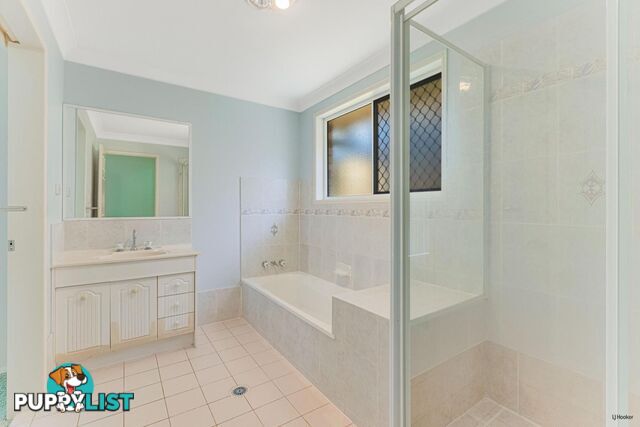1/8 Galway Court BANORA POINT NSW 2486