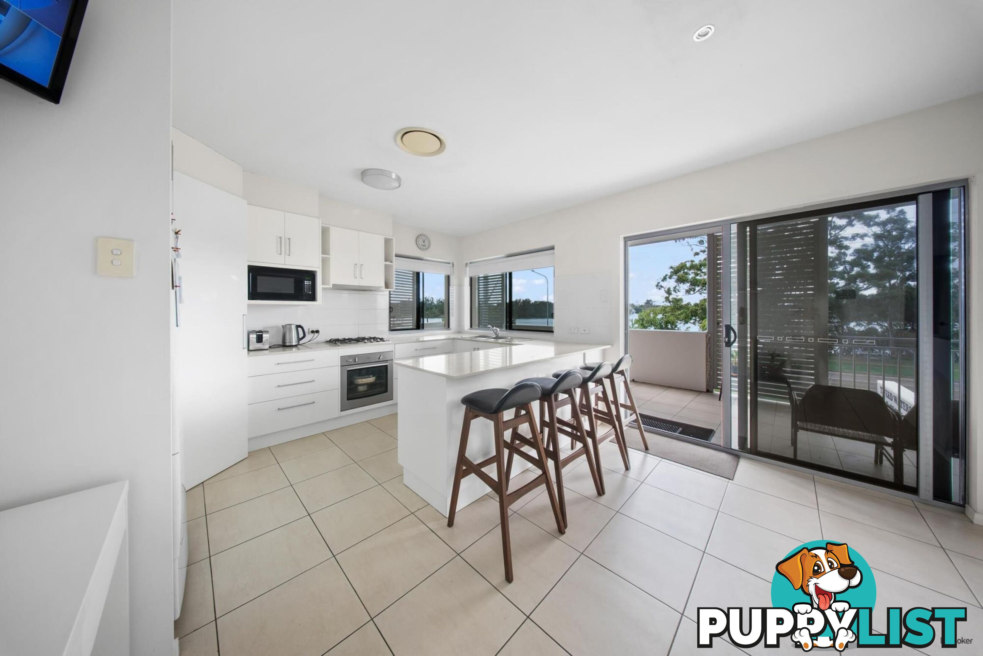 13 Minjungbal Drive TWEED HEADS SOUTH NSW 2486