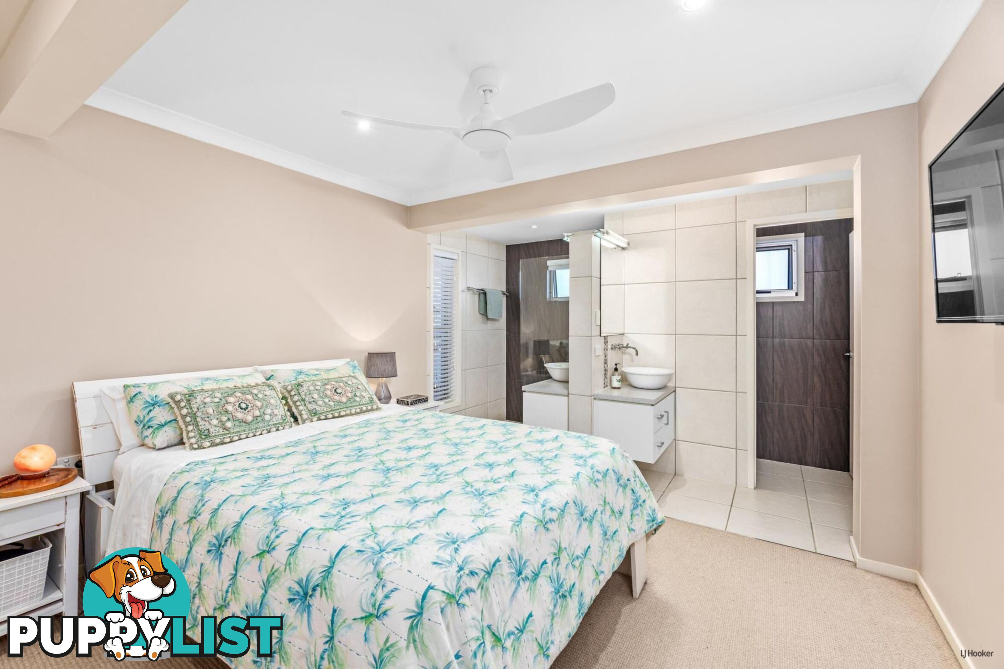 4 Somerset Avenue BANORA POINT NSW 2486