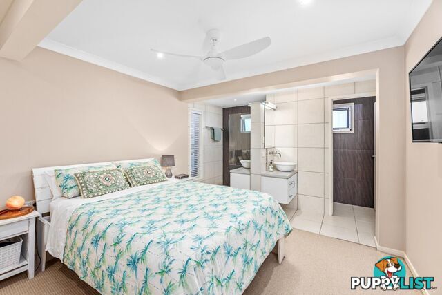4 Somerset Avenue BANORA POINT NSW 2486