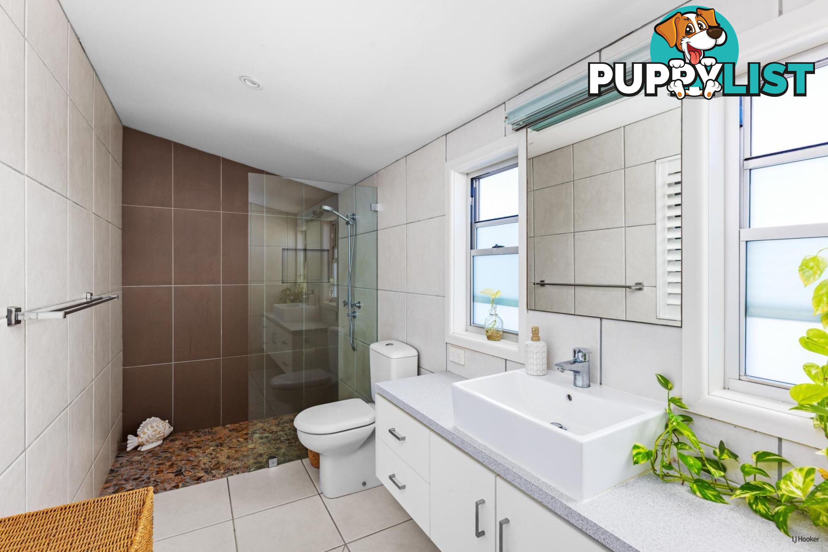 4 Somerset Avenue BANORA POINT NSW 2486