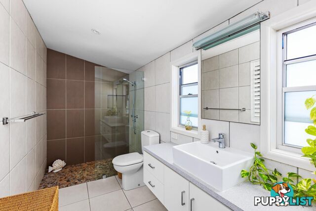 4 Somerset Avenue BANORA POINT NSW 2486