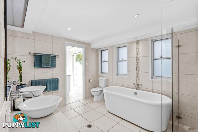 4 Somerset Avenue BANORA POINT NSW 2486