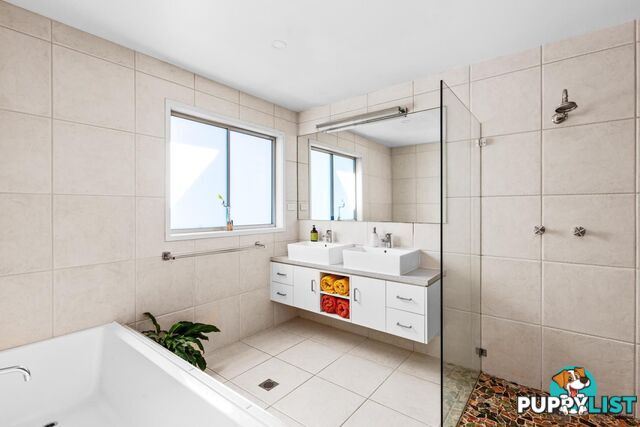 4 Somerset Avenue BANORA POINT NSW 2486