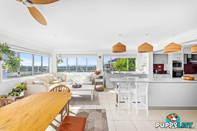 4 Somerset Avenue BANORA POINT NSW 2486