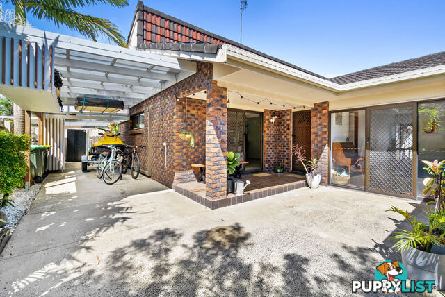 2/26 Bambaroo Crescent TWEED HEADS NSW 2485