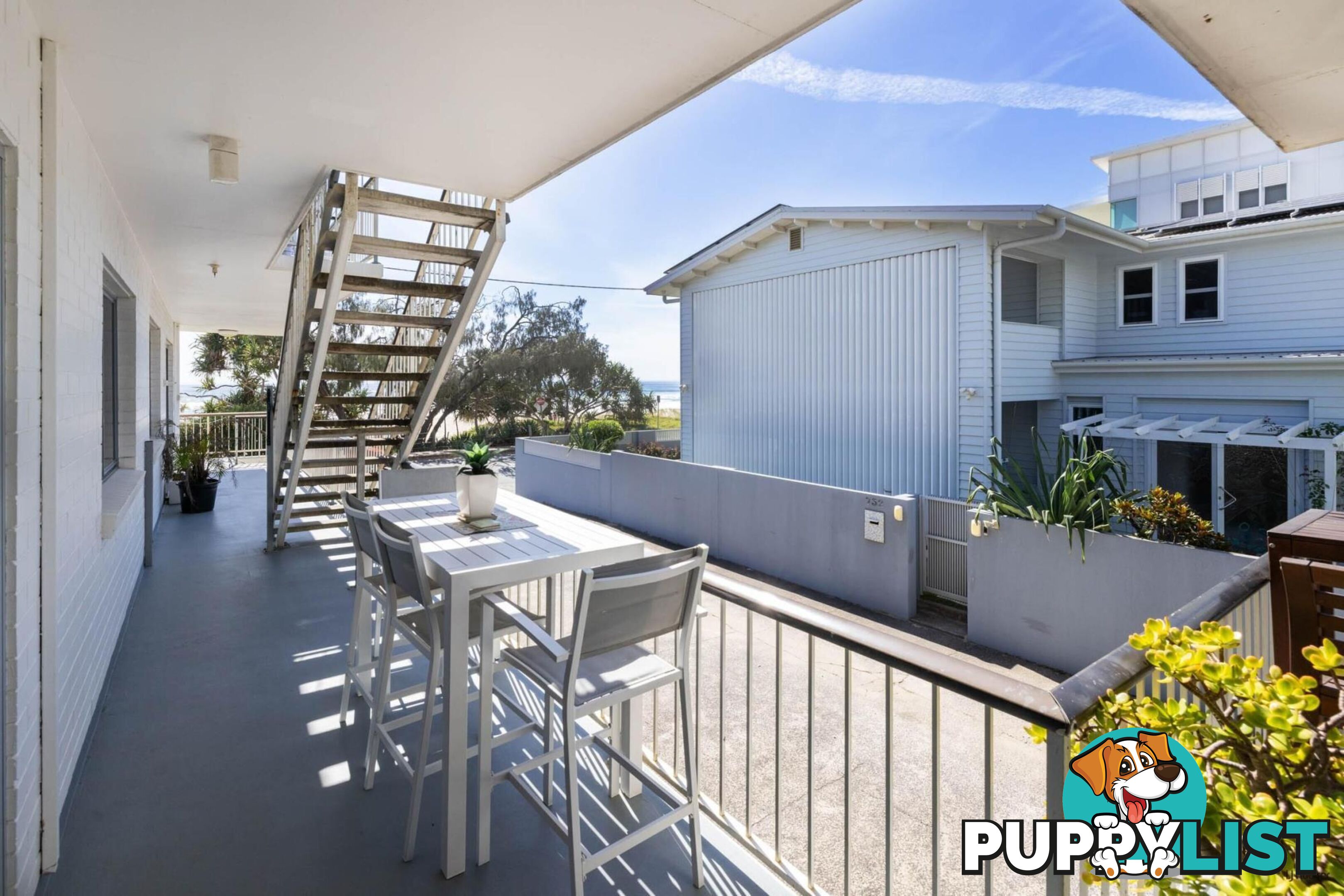 2/738 Pacific Parade CURRUMBIN QLD 4223