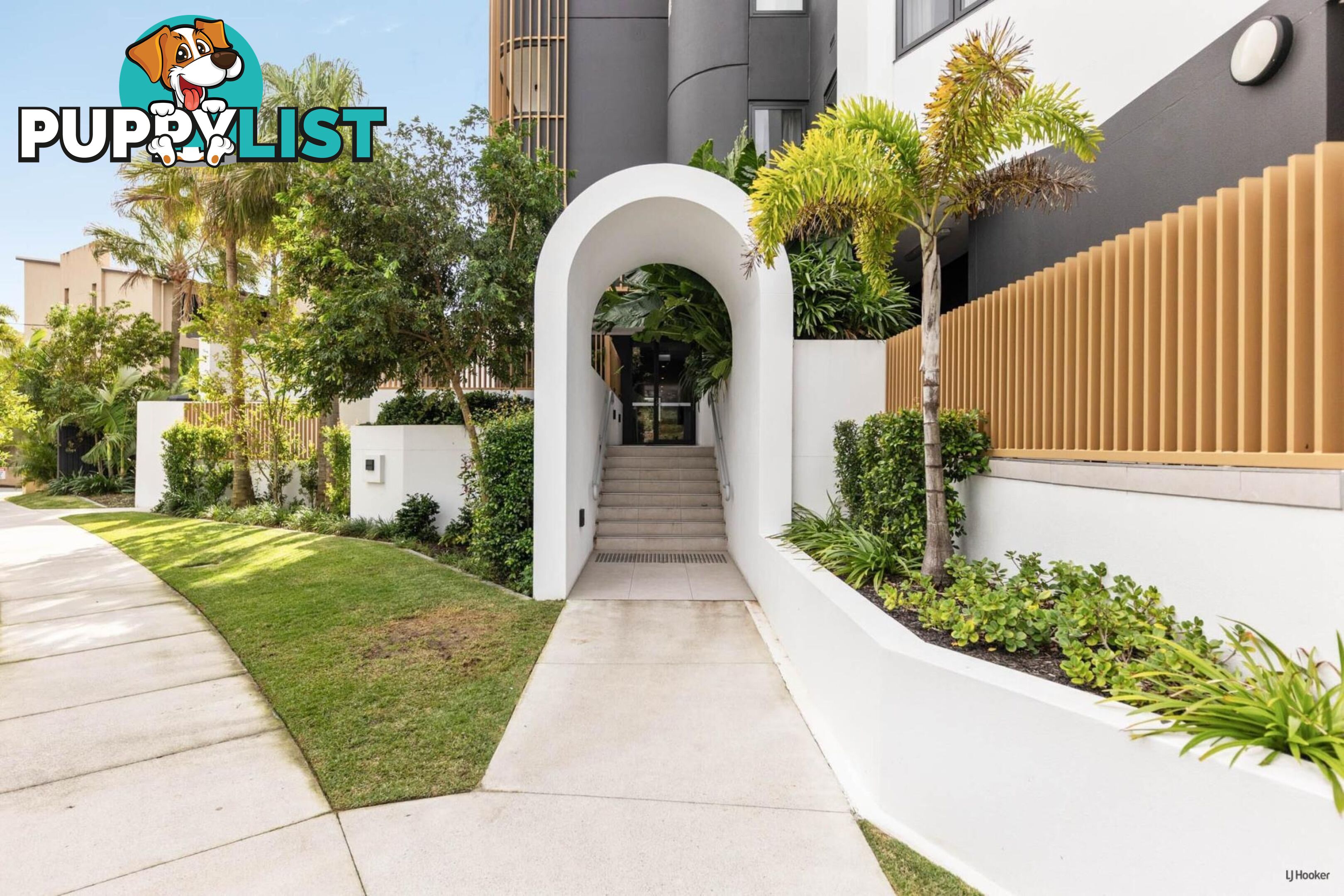208/2 Mawarra Street PALM BEACH QLD 4221