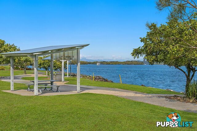 1 and 2/62 Wommin Bay Road CHINDERAH NSW 2487