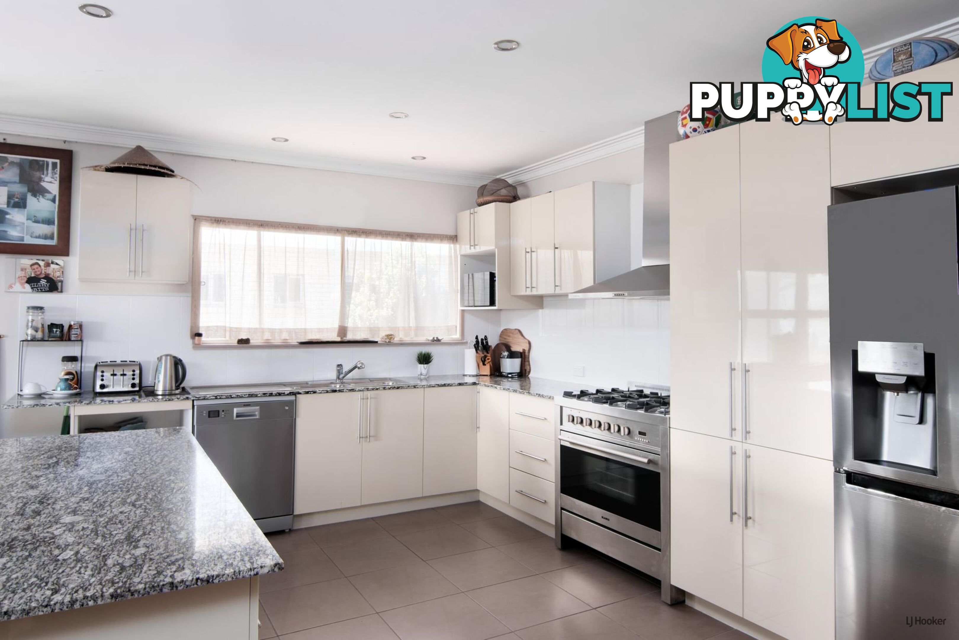 22 & 22a Rutledge Street COOLANGATTA QLD 4225