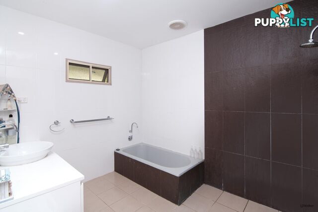 22 & 22a Rutledge Street COOLANGATTA QLD 4225