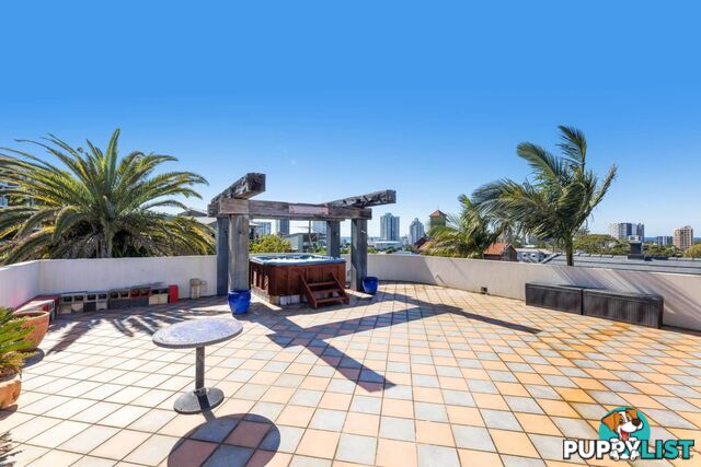4/38-40 Tweed Street COOLANGATTA QLD 4225