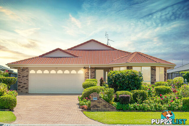 57 Winders Place BANORA POINT NSW 2486