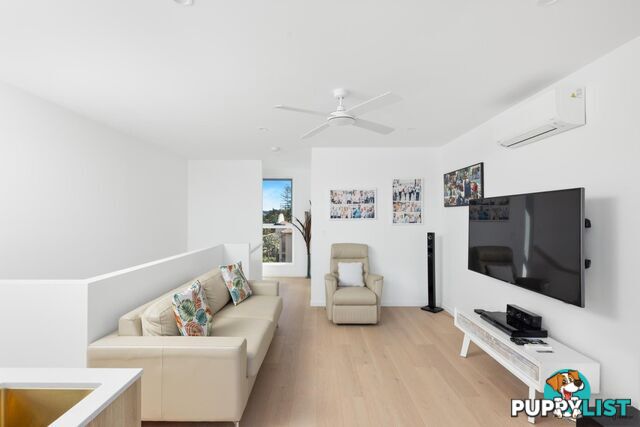 2/135 Golden Four Drive BILINGA QLD 4225