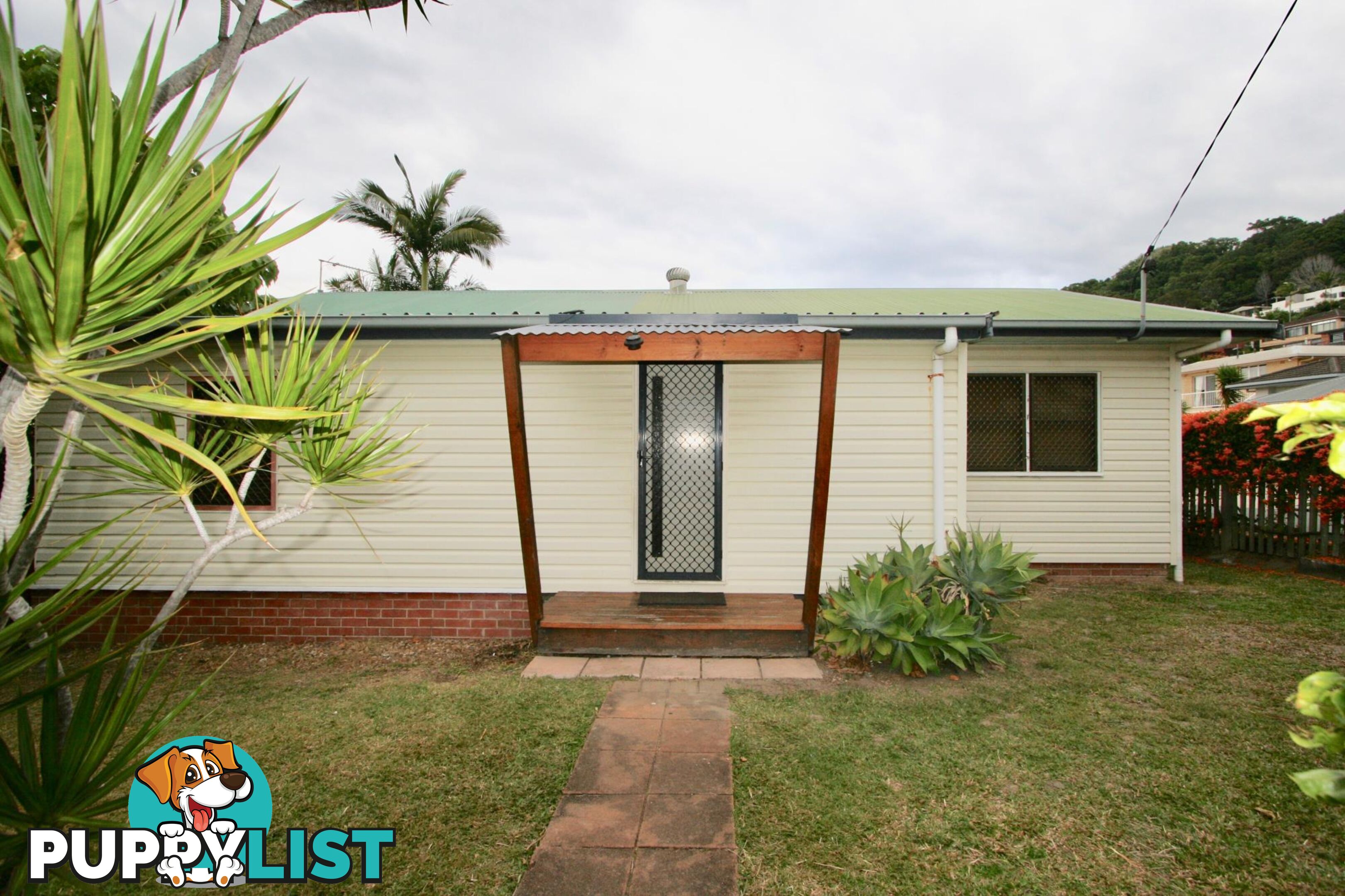 2 Steep Street TWEED HEADS NSW 2485