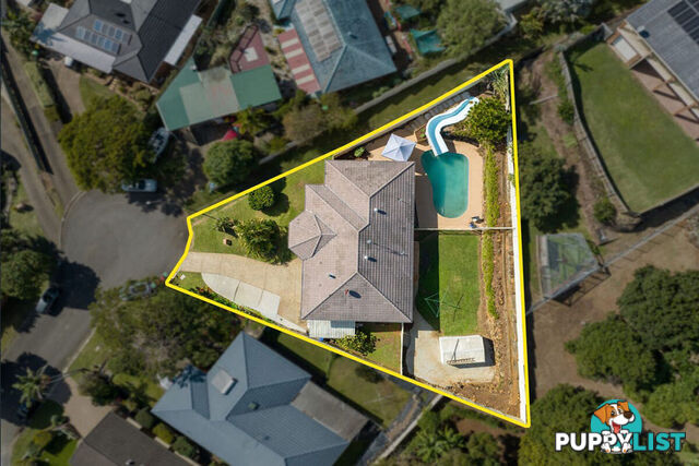 6 Gleneagles Place BANORA POINT NSW 2486