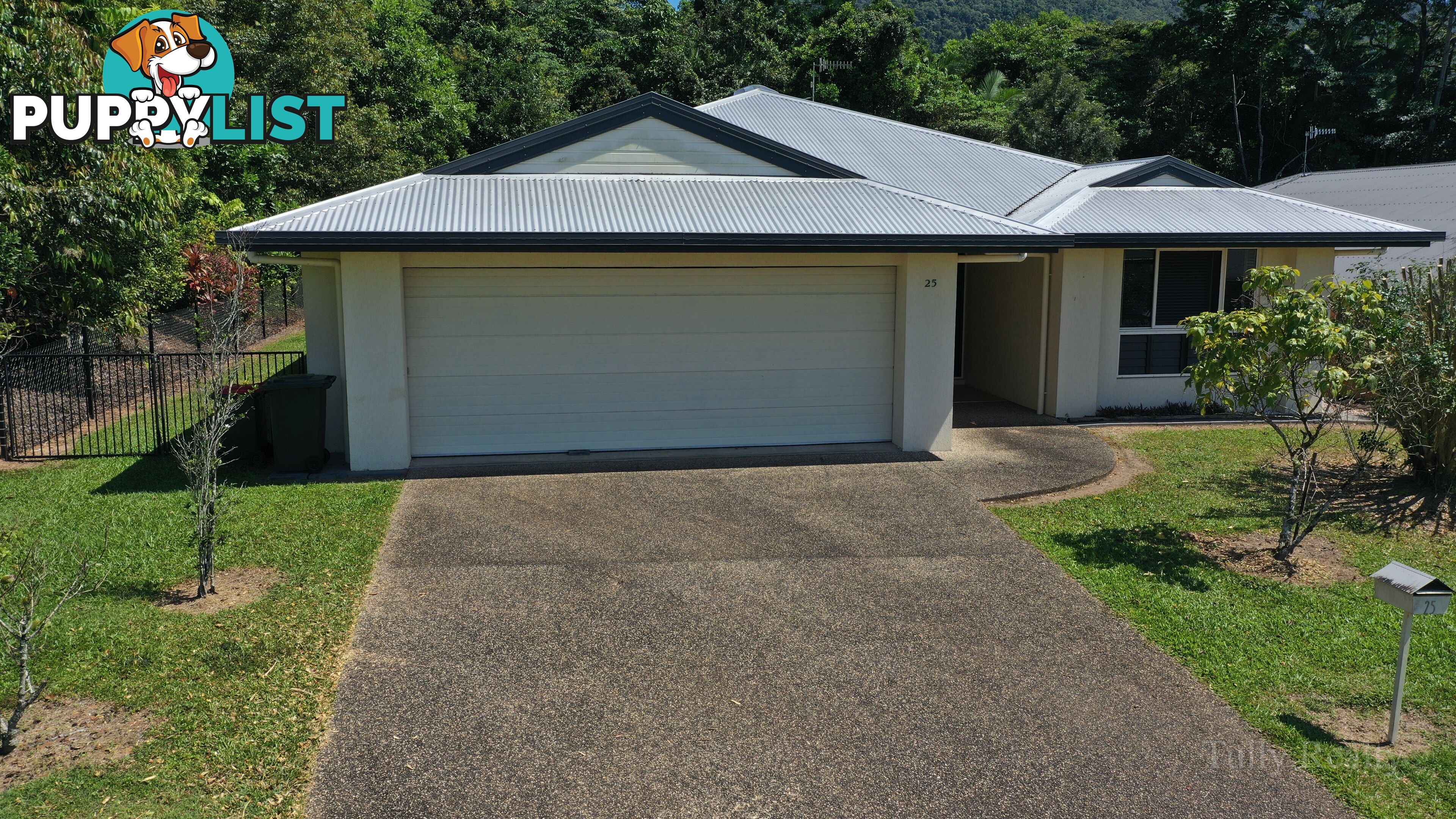 25 Pease St Tully QLD 4854