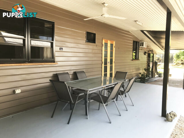 11 Ryrie St El Arish QLD 4855