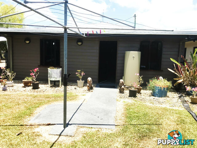 11 Ryrie St El Arish QLD 4855