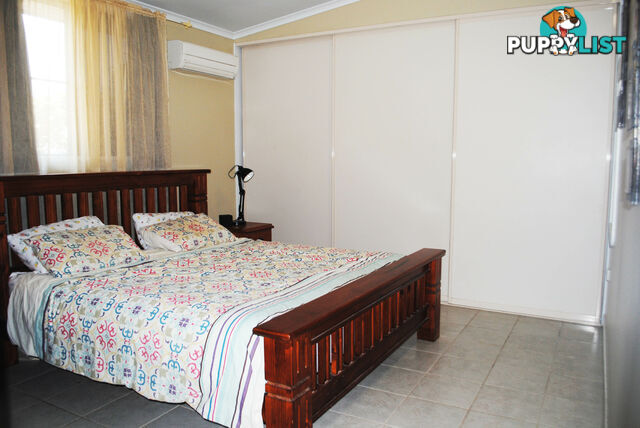 11 Ryrie St El Arish QLD 4855