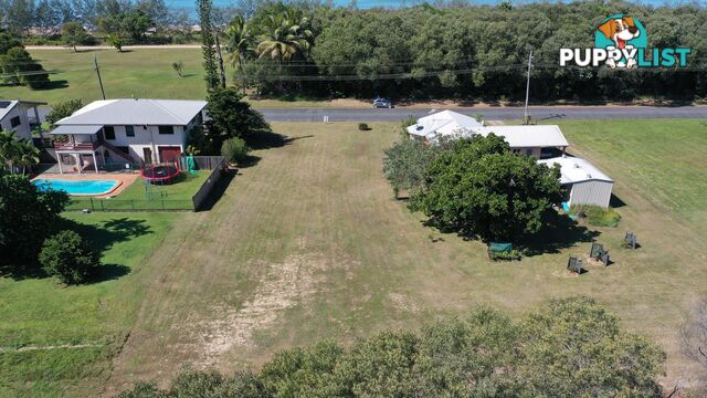 77 Taylor St Tully Heads QLD 4854