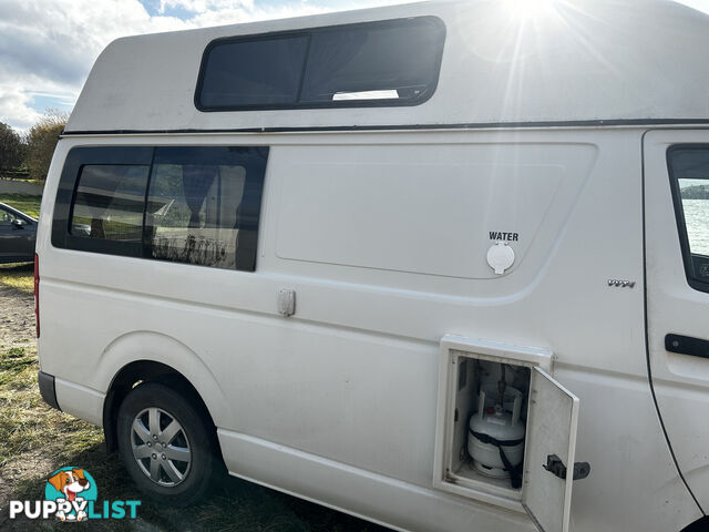 Toyota Hiace 2006 Campervan with warranty until Sep 2026