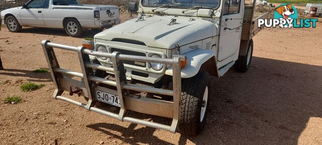 1980 Toyota Landcruiser HJ45 3.6L Diesel 4X4 Ute Manual